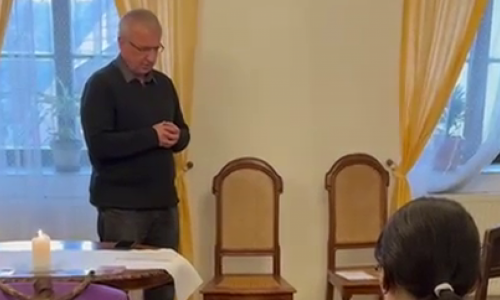 Ohlédnutí za přednáškou OD KŘÍŽE K SETKÁNÍ SE ZMRTVÝCHVSTALÝM